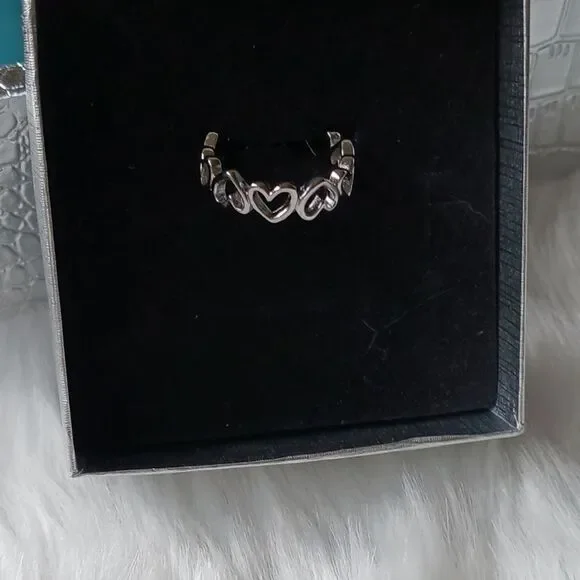 Sterling Silver Intertwined Hearts Band Ring - Size 7 & 8